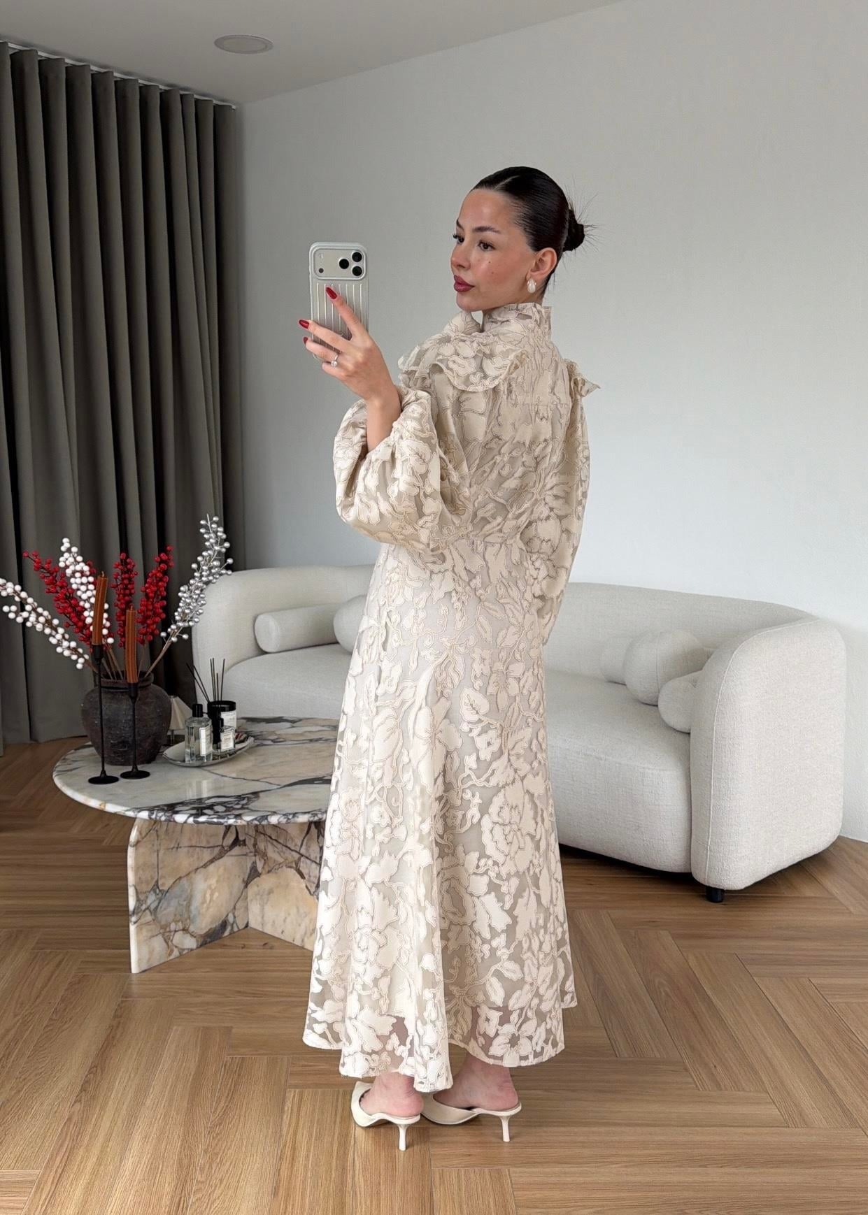 Jakarlı Astarlı Tül Elbise BEJ