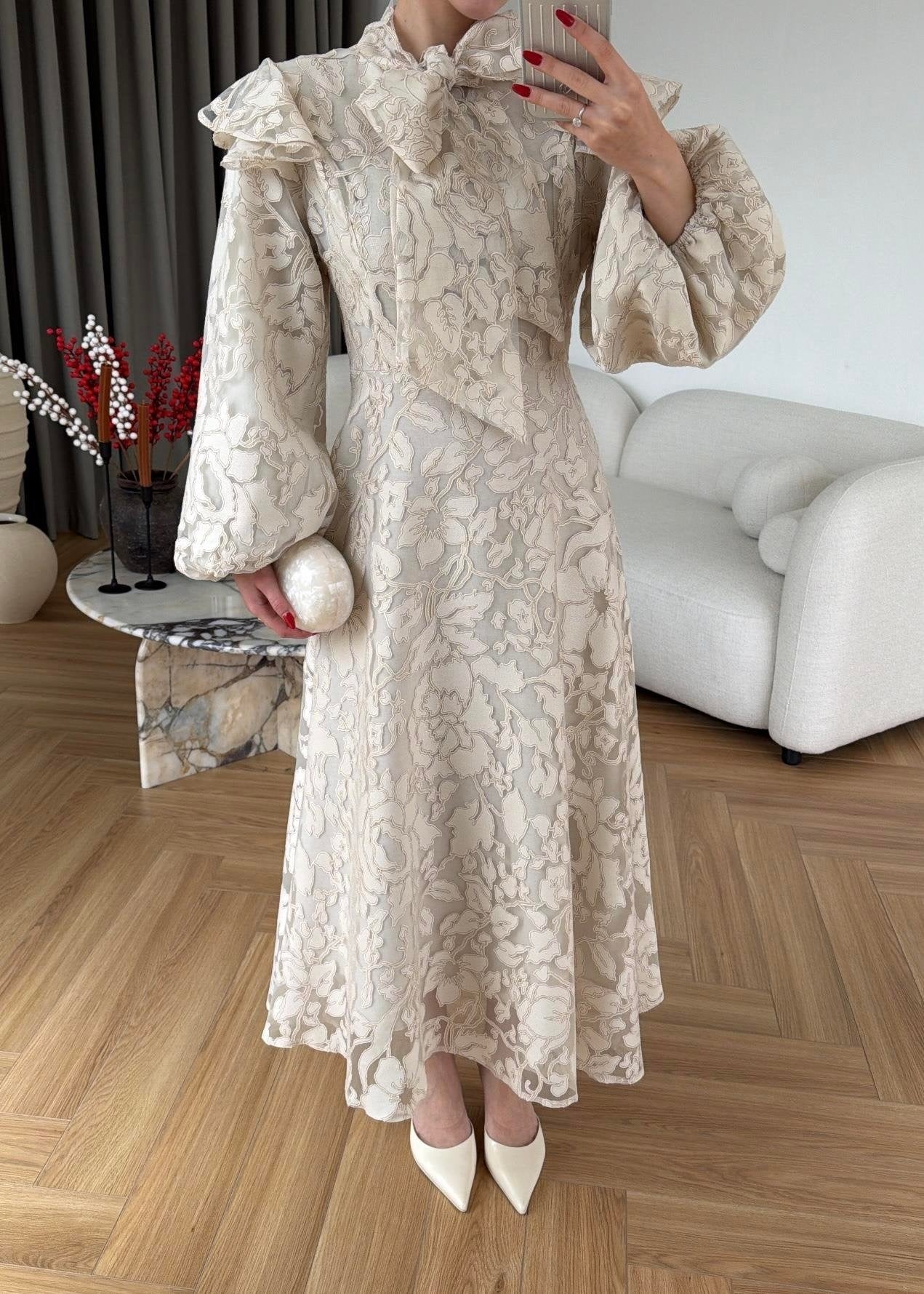 Jakarlı Astarlı Tül Elbise BEJ